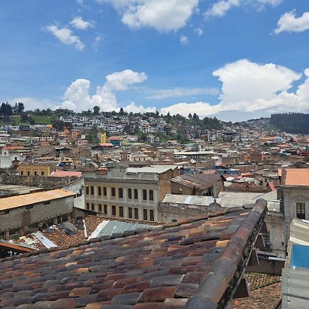 A Pousada Casa Carpedm Quito Exterior foto