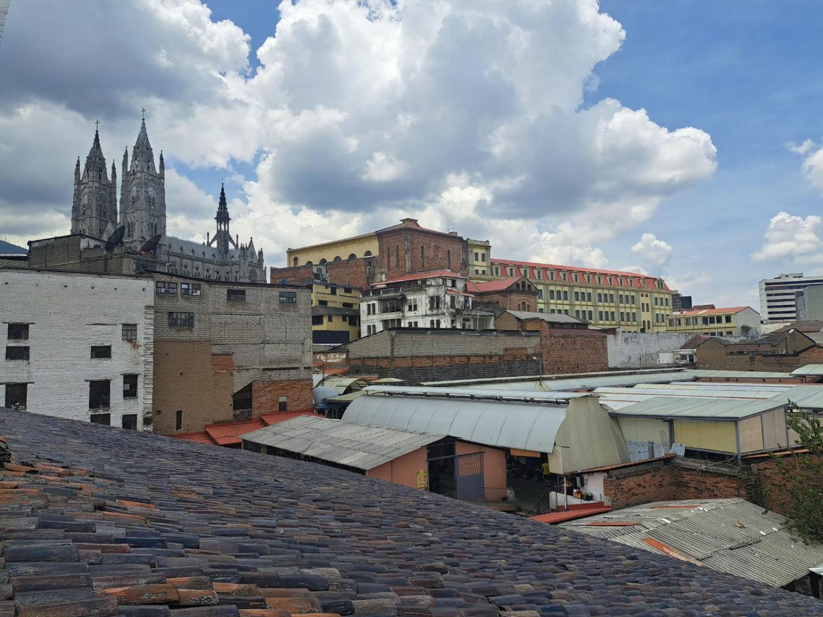 A Pousada Casa Carpedm Quito Exterior foto
