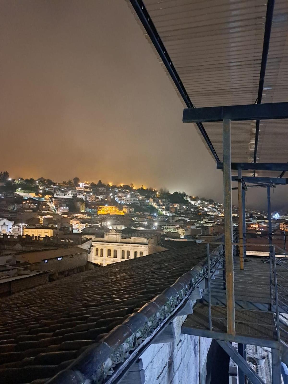 A Pousada Casa Carpedm Quito Exterior foto